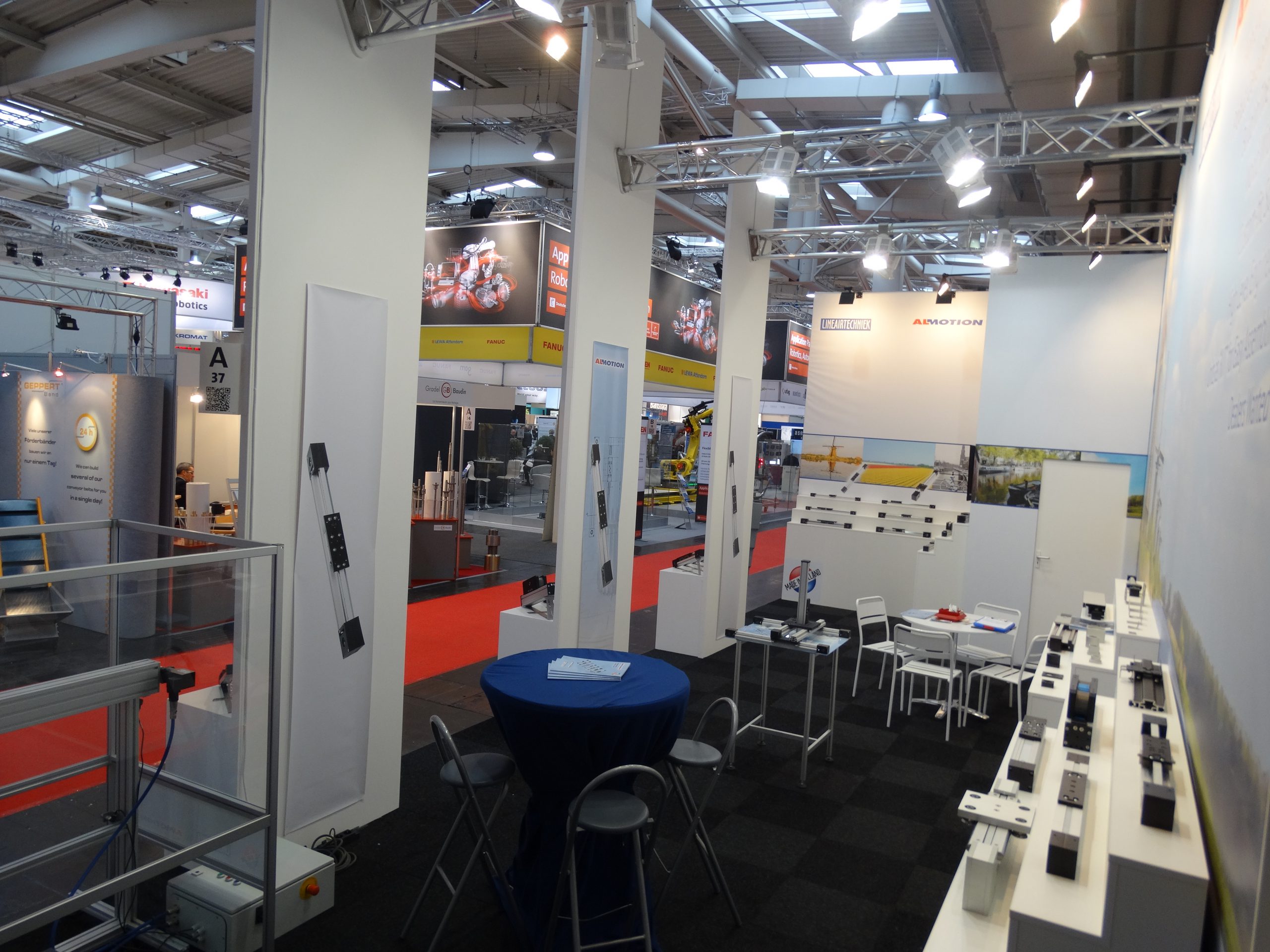 HM2015_stand-003.JPG